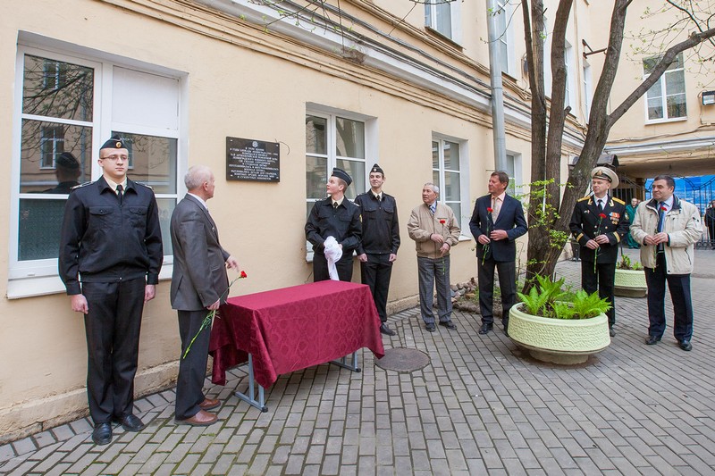 В университете установили мемориальную доску памяти тружеников Великой Отечественной войны