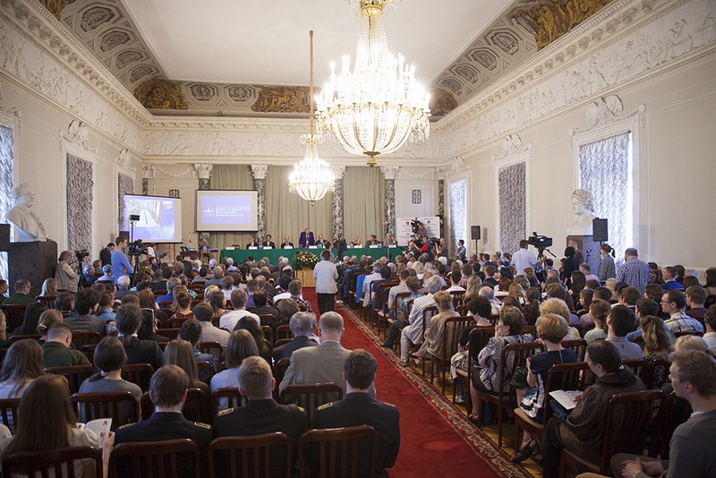 Нобелевские лауреаты в Петербурге обсудят будущее наноструктур