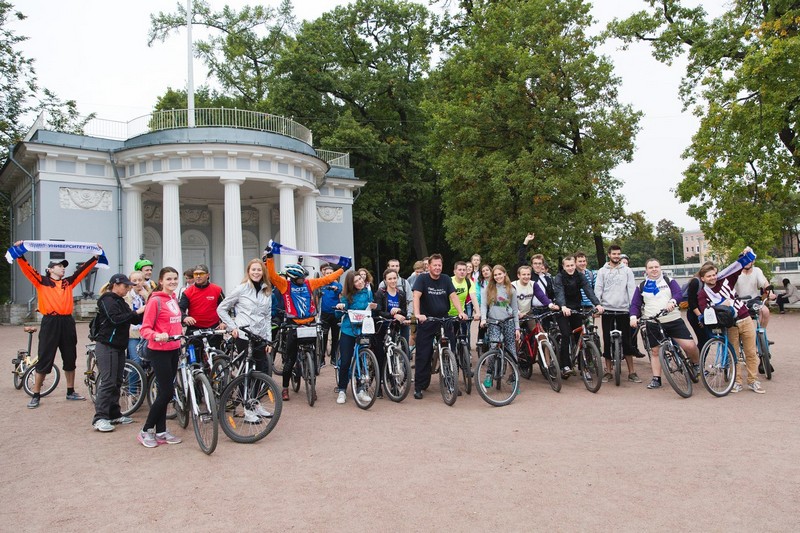 Открытые велопрогулки с ректором Университета ИТМО становятся петербургской традицией